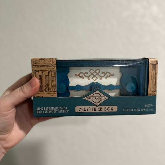 Zeus Trick Box - True Genus - Picture 1 of 7
